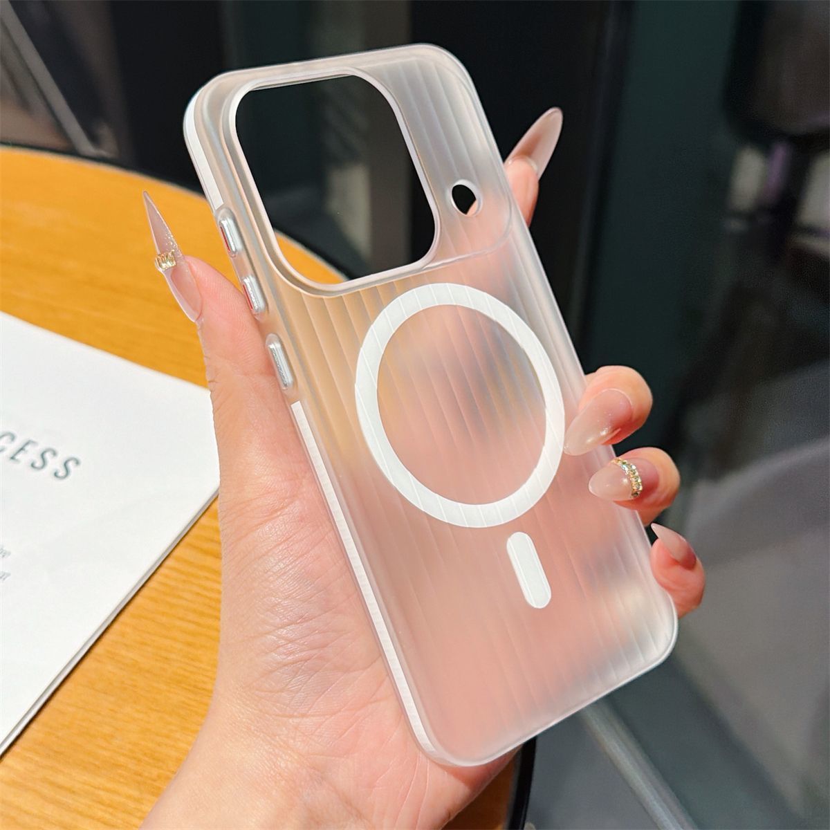 เคสแม่เหล็กแบบลูกฟูก Luxury Ic - Oppo Find X8 บทวิจารณ์และราคา